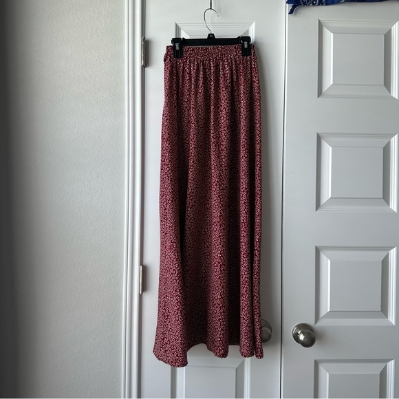 Red & White Floral Sinch Waist Midi/Maxi Skirt with Tie in front - Picture 4 of 4